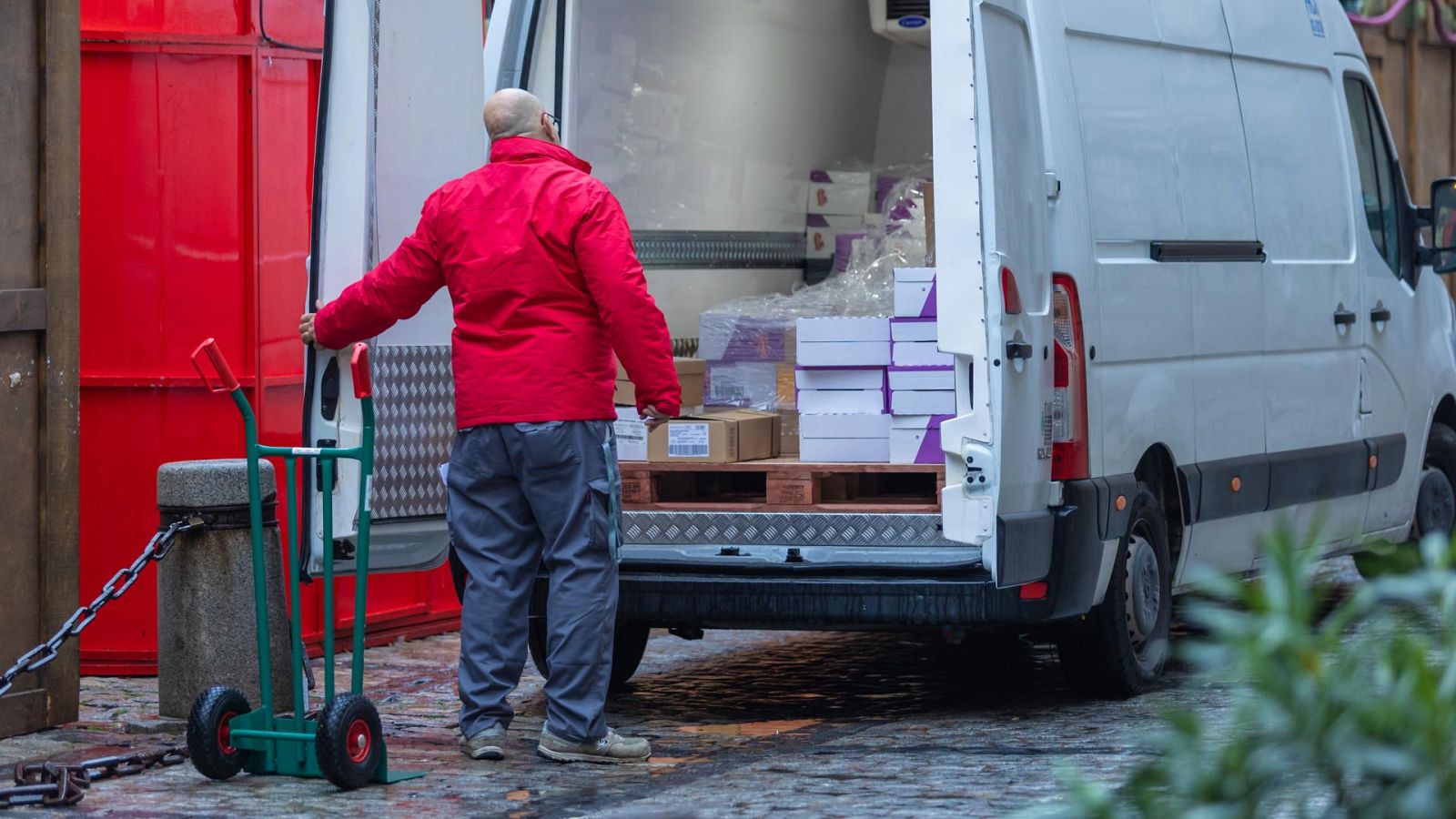 Los mayores de 55 años registran por primera vez una tasa de paro superior a la de los trabajadores de 25 a 54 años
