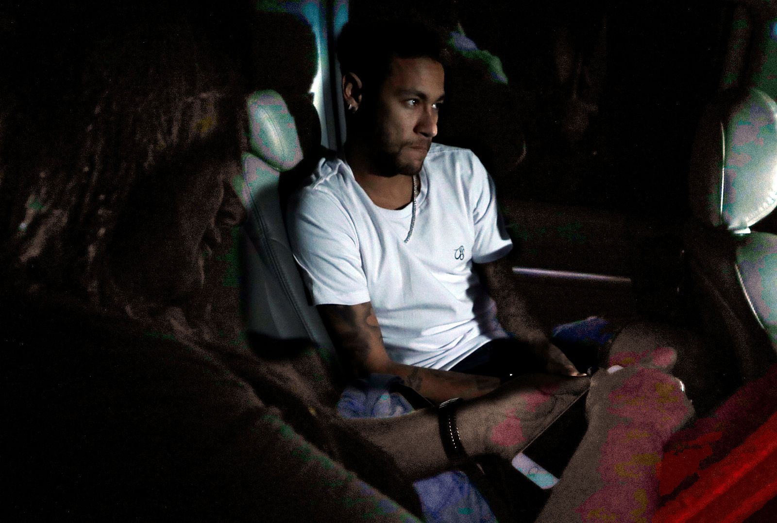 Neymar llega al hospital para ser operado