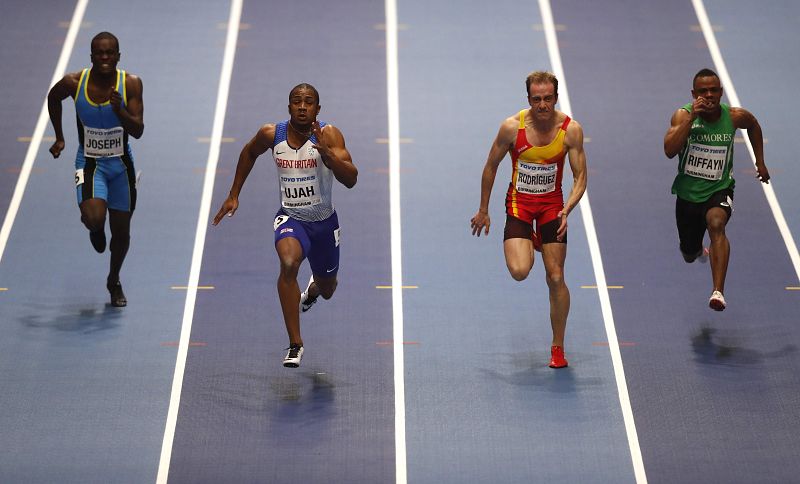 Ángel Rodríguez pasa a semifinales de 60 lisos gracias a la repesca