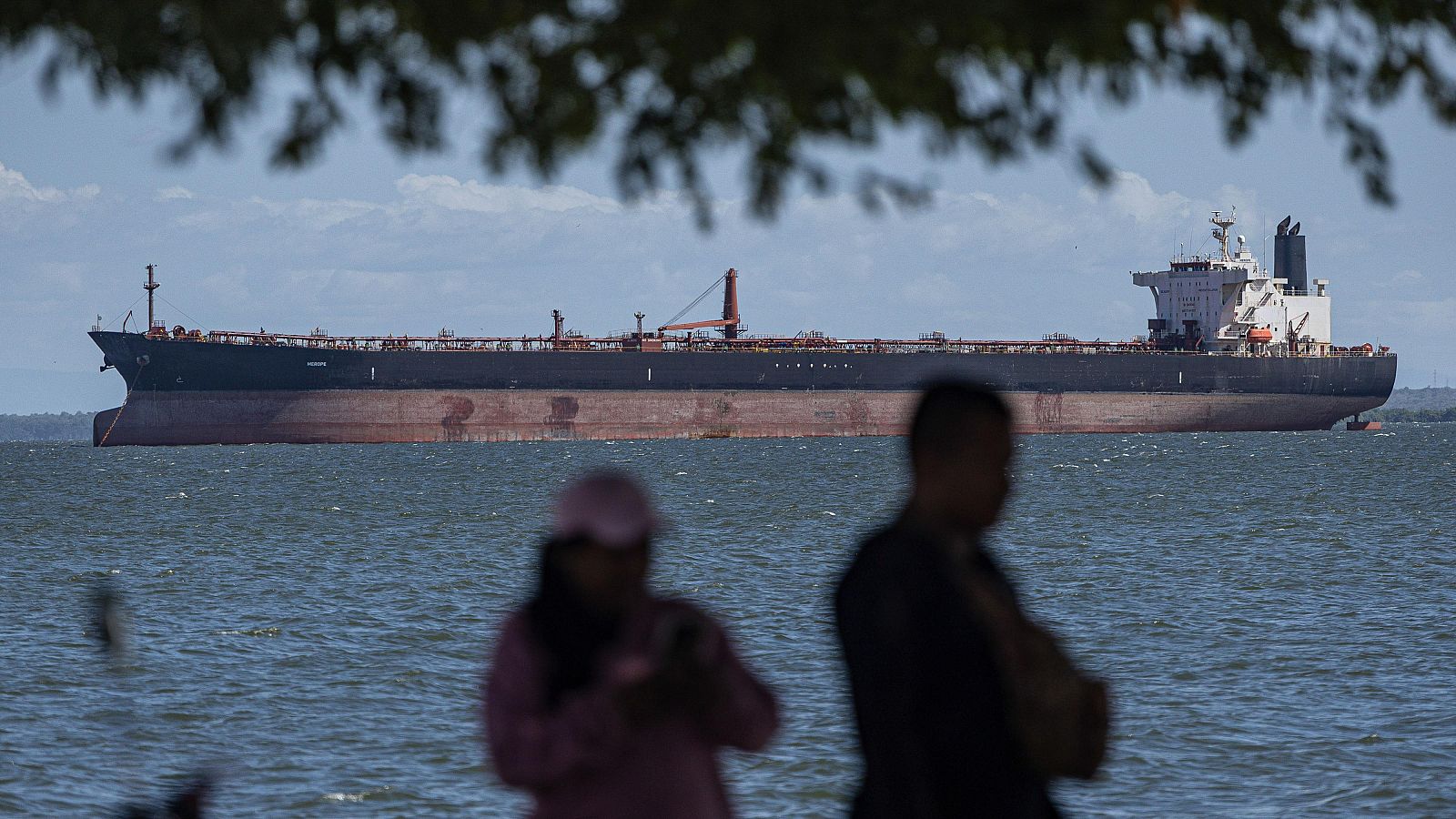 Un buque petrolero en el Lago de Maracaibo (Venezuela).