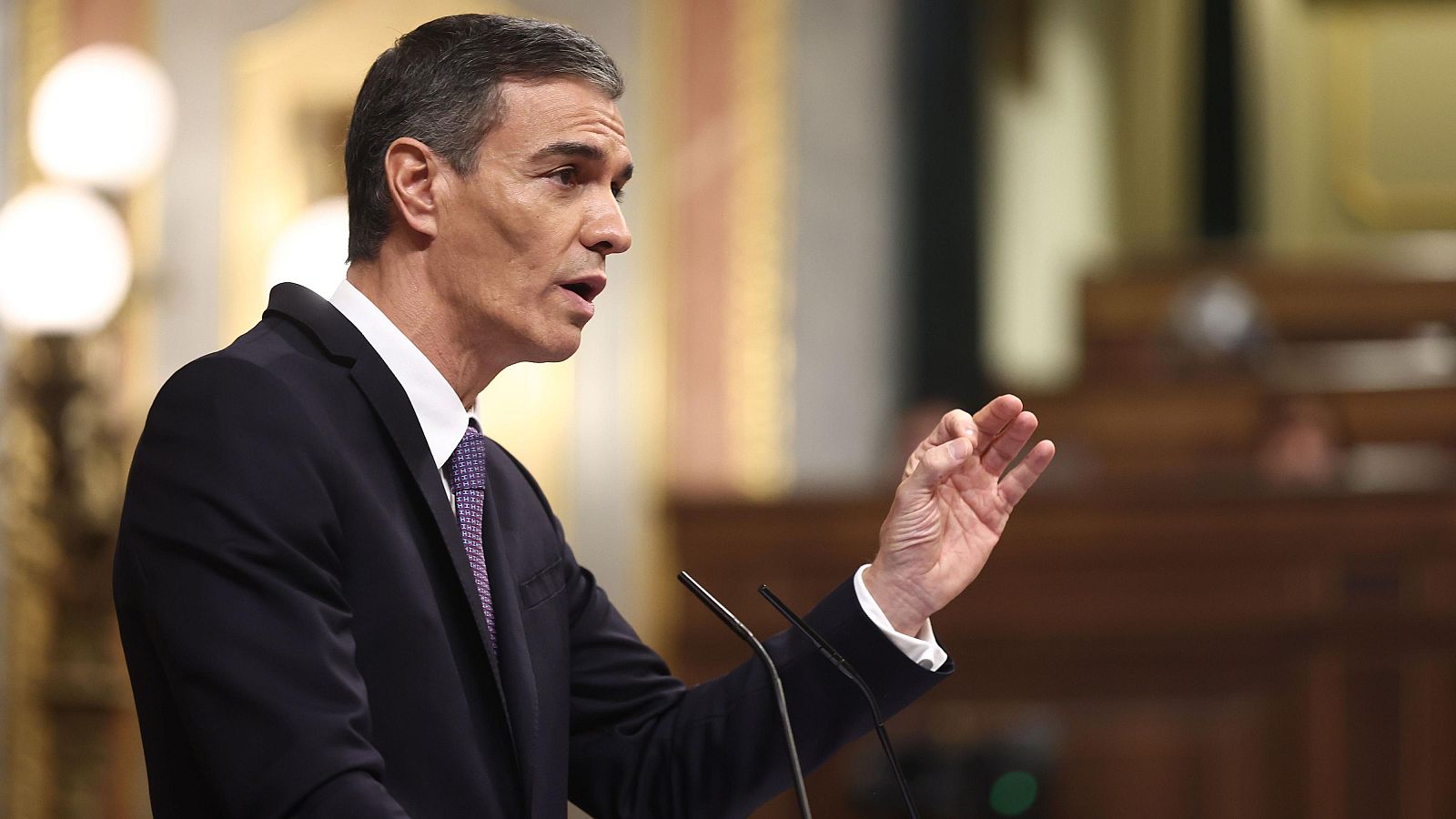 Imagen de archivo del presidente del Gobierno, Pedro Sánchez, durante su comparecencia ante el pleno del Congreso de los Diputados el 12 de noviembre de 2025