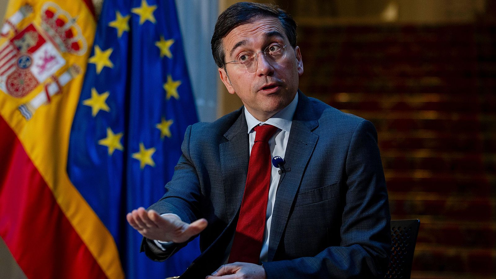 El ministro de Asuntos Exteriores, José Manuel Albares durante una entrevista con EFE