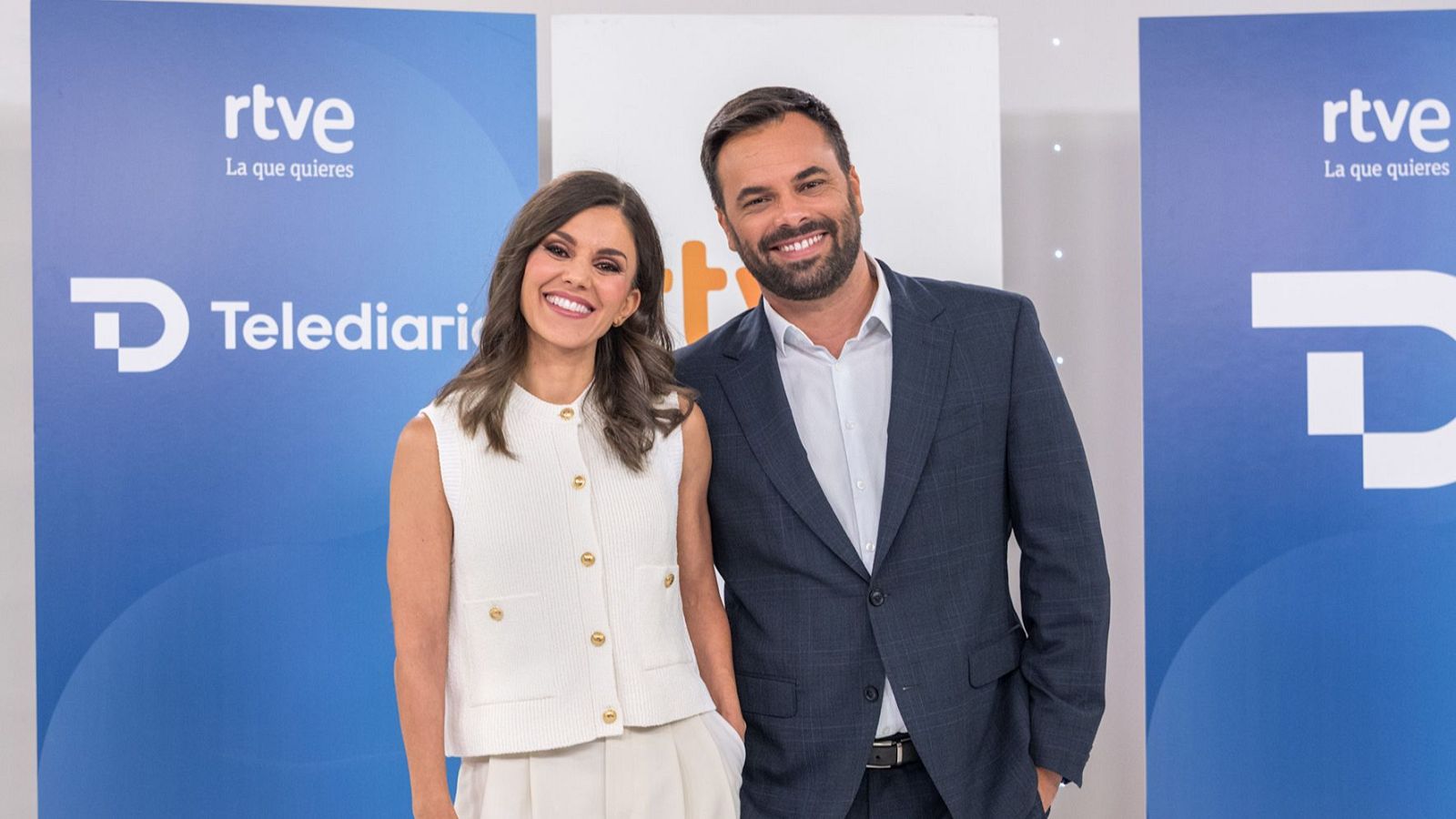 Lorena Baeza y Álex Barreiro