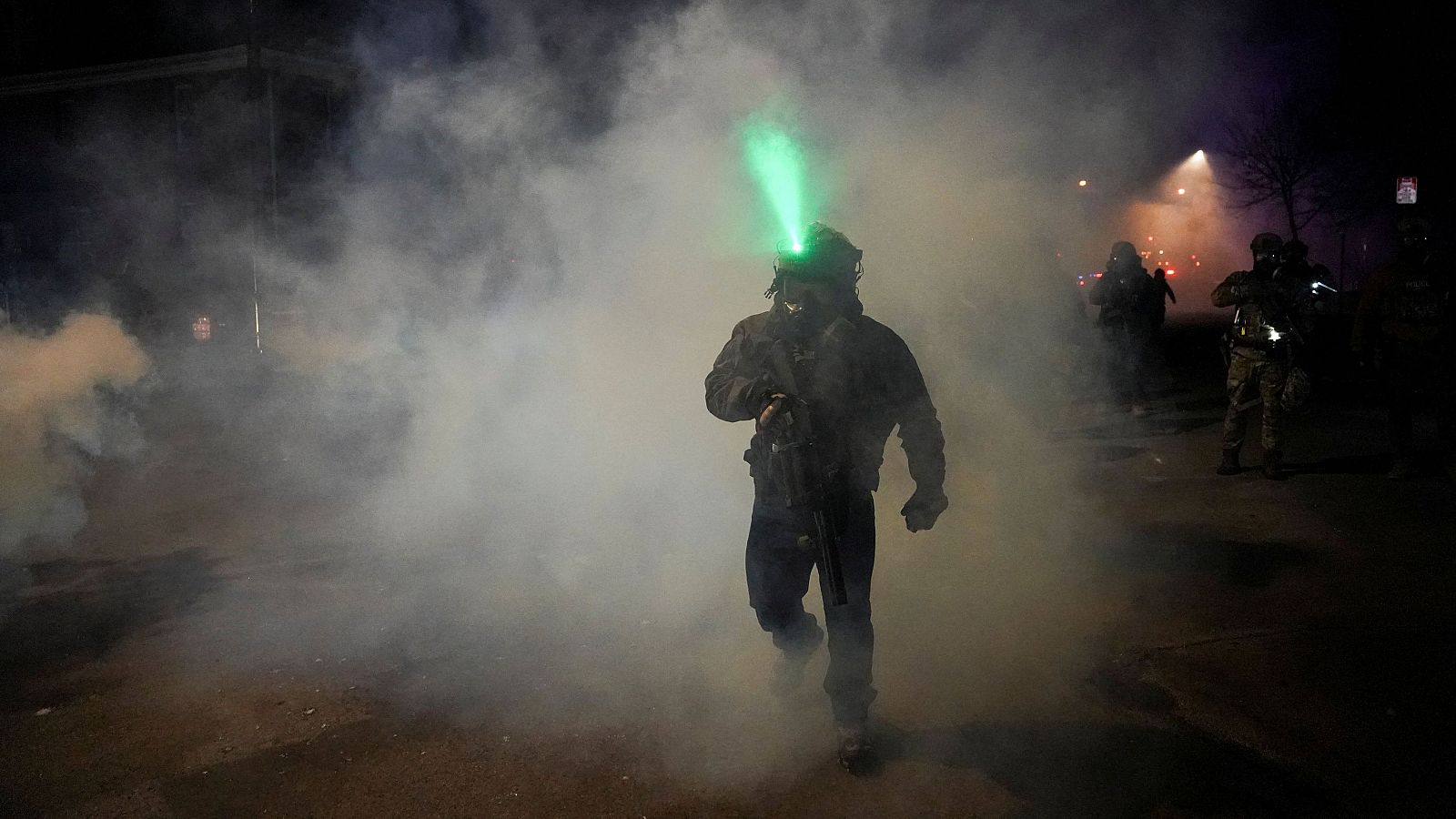 Un agente de ICE dispara en la pierna a una persona en Mineápolis al intentar arrestarlo