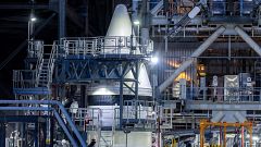 Cuenta atrás para Artemis II: la NASA traslada el cohete SLS y la nave Orion a la plataforma de lanzamiento