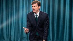 Marc Giró se despide de RTVE con su último monólogo en el 'Late Xou': "Además de maricón, soy alcohólico"