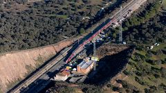 Accidente de tren en Adamuz, Córdoba, en directo última hora: Los investigadores examinan los vagones del 1 al 6 del tren Iryo