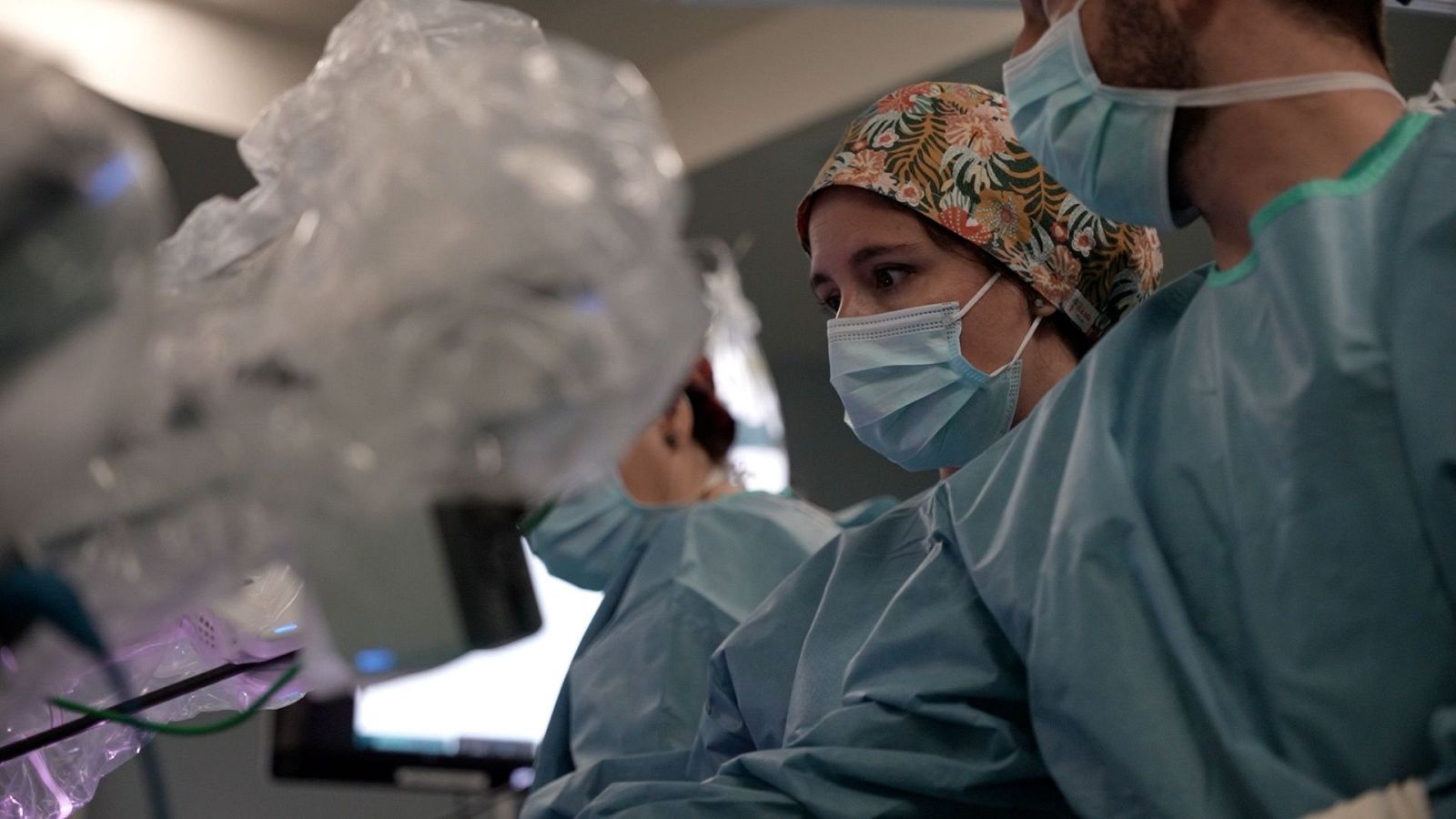 Així és la cirurgia robòtica que revoluciona els quiròfans