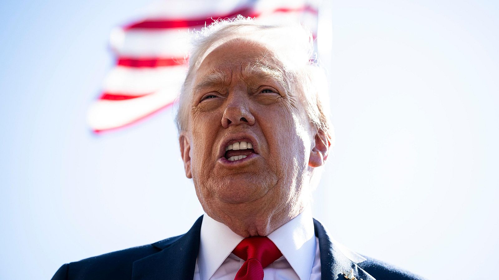 Trump dice que podría "involucrar" a Maria Corina Machado en el futuro de Venezuela