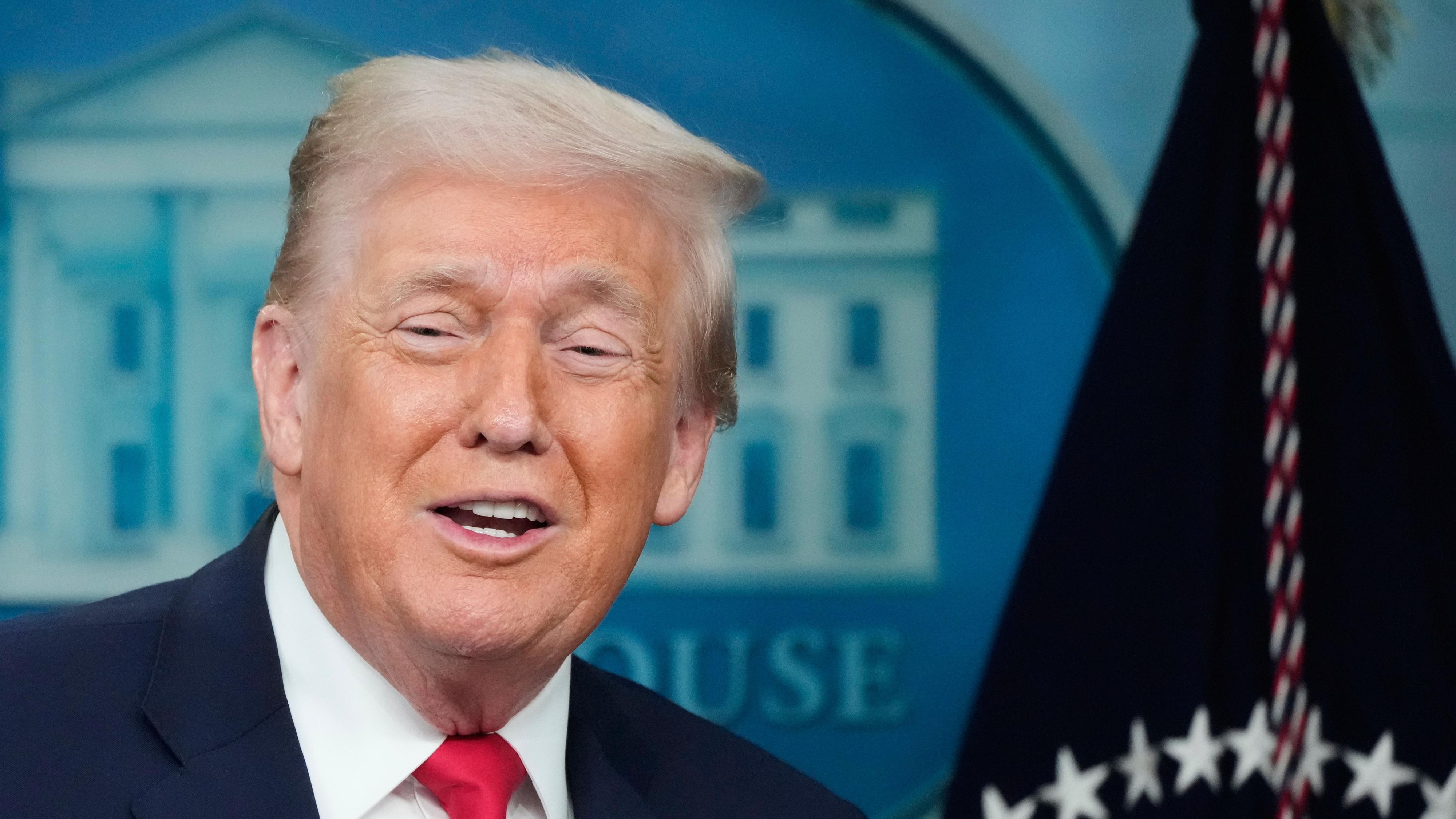 Trump hace balance de su primer año en la Casa Blanca centrado en política  migratoria y aranceles