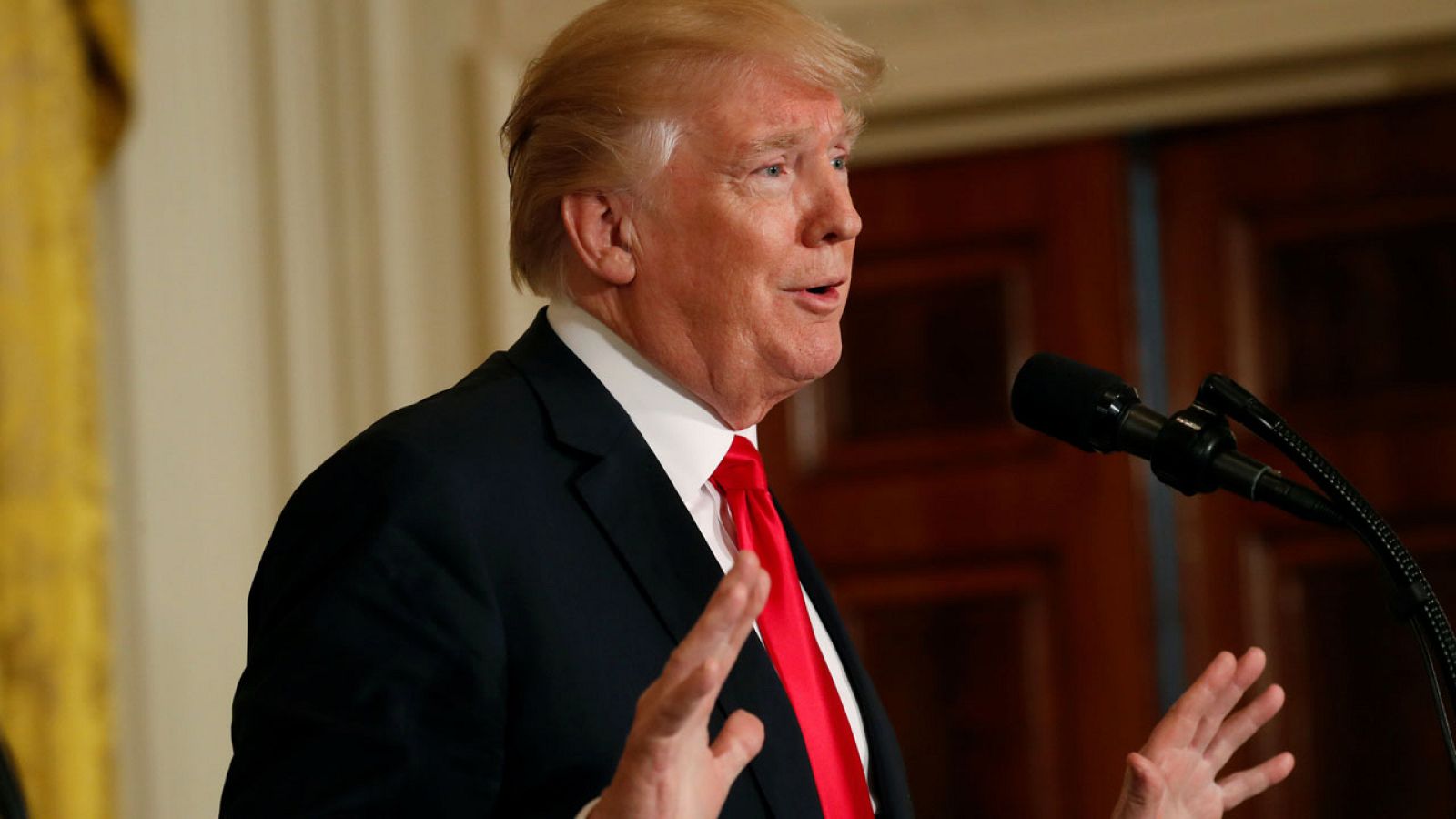 Trump alerta a la UE sobre los aranceles y valora la oferta norcoreana de diálogo