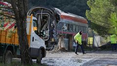 Accidentes de tren en Adamuz y Barcelona, en directo última hora: Adamuz despide con una misa funeral a las víctimas del accidente ferroviario