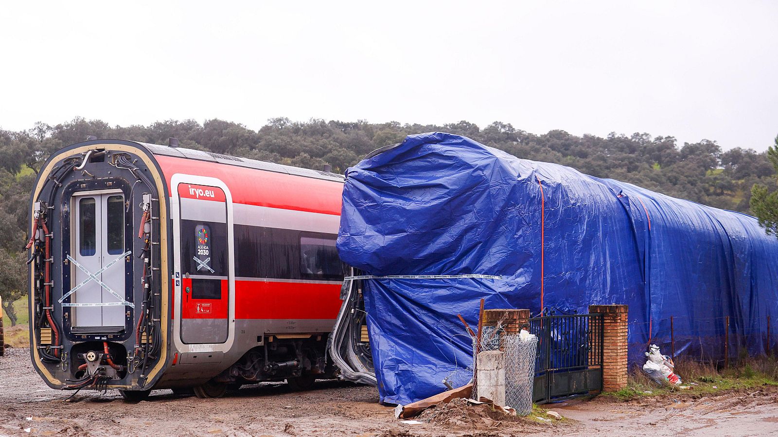 El Gobierno y la Junta de Andalucía posponen el homenaje de Estado a las víctimas de Adamuz a petición de las familias