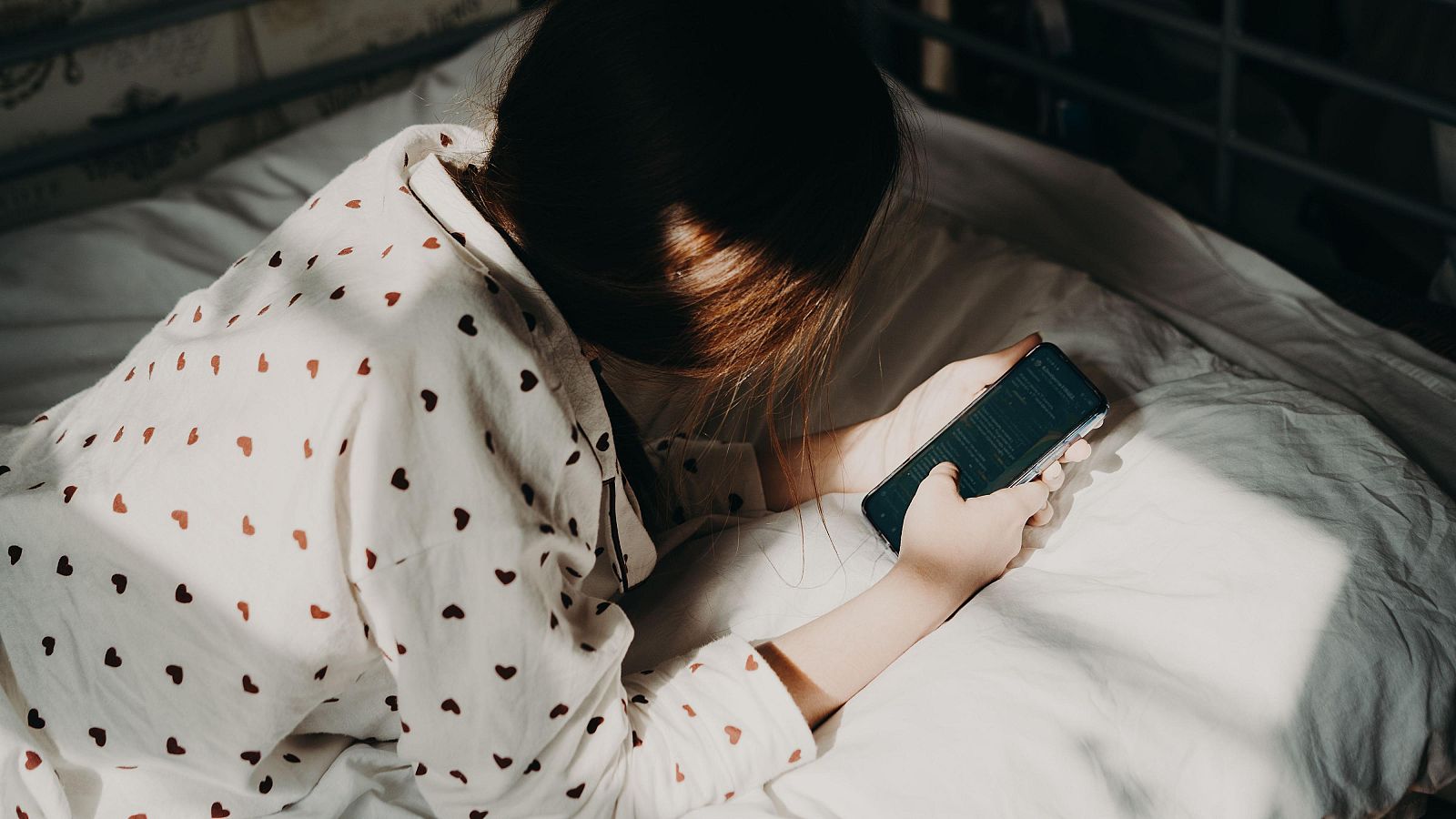 Las chicas representan casi el 70% de las víctimas de delitos sexuales en el entorno digital.