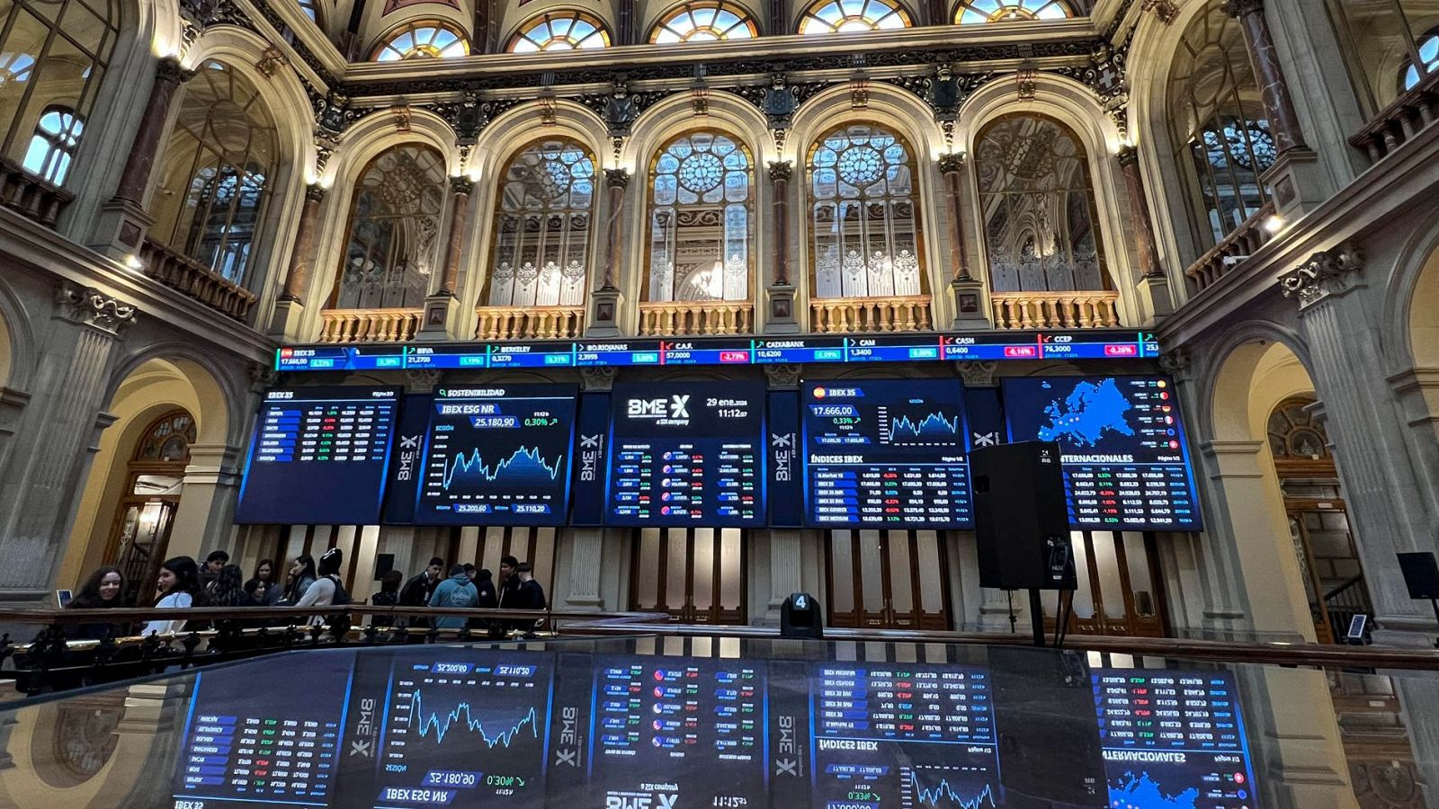 La Bolsa española sube un 1,66% y logra un nuevo máximo histórico con 17.880 puntos al cierre