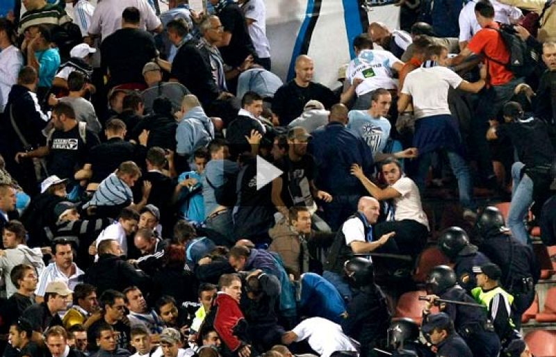 Los hinchas franceses protagonizan altercados en el Calderón 
