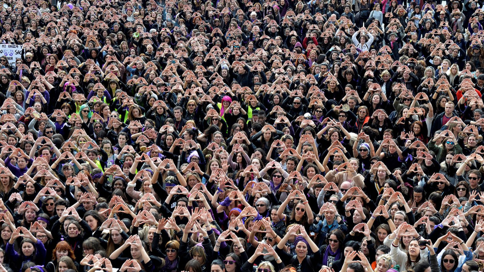 Manifestación en Bilbao durante la huelga feminista por el Día Internacional de la Mujer