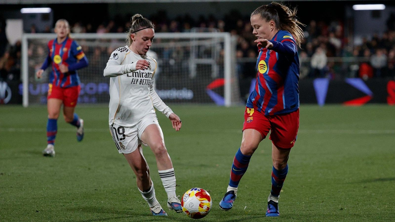Real Madrid y FC Barcelona lucharán por un puesto en las semifinales de Copa de la Reina.