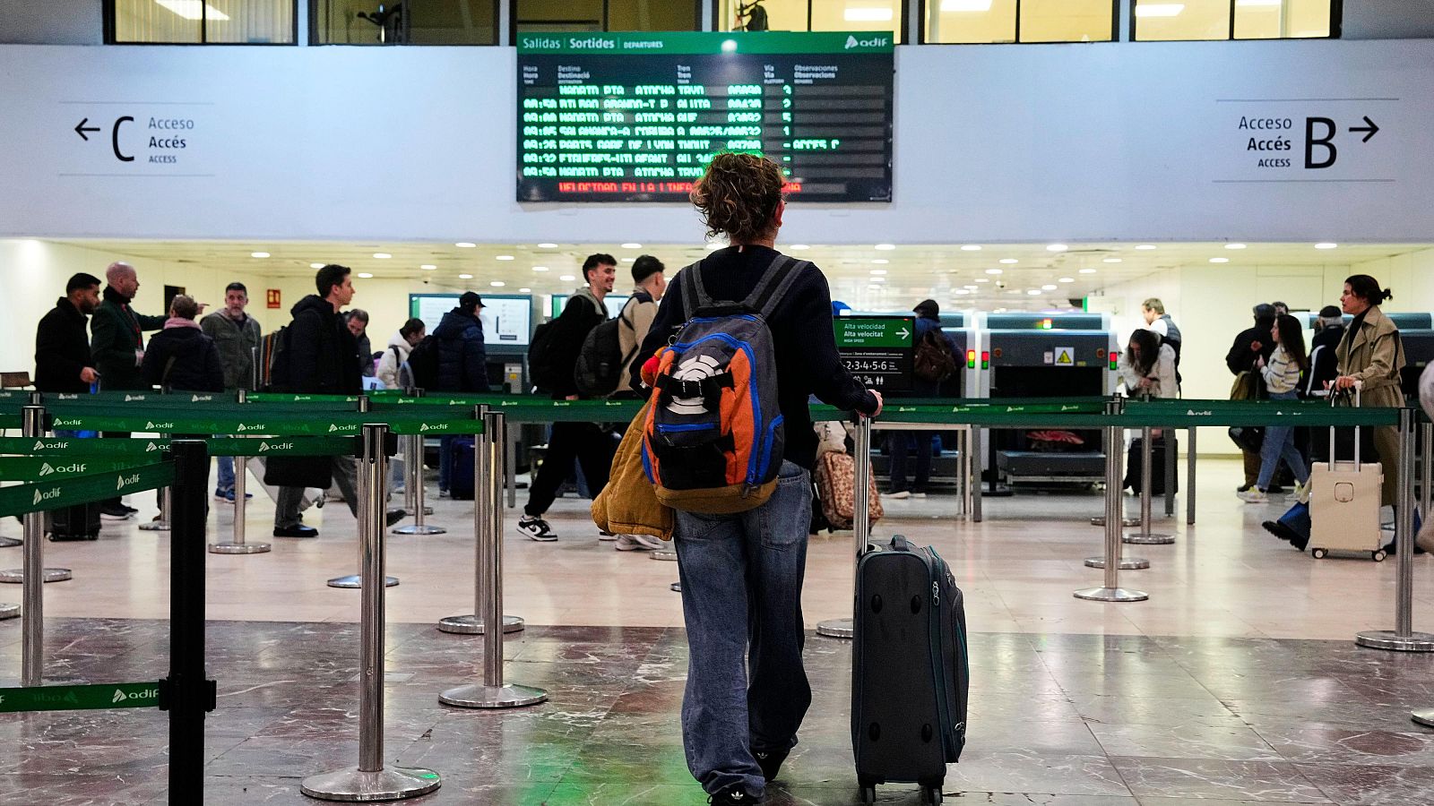 Los trenes entre Madrid y Barcelona alargan su duración unos 25 minutos aproximadamente
