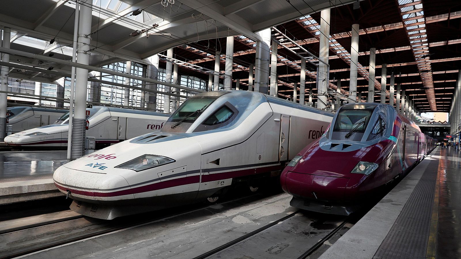El trayecto de los trenes Madrid-Barcelona durará 25 minutos más hasta diciembre