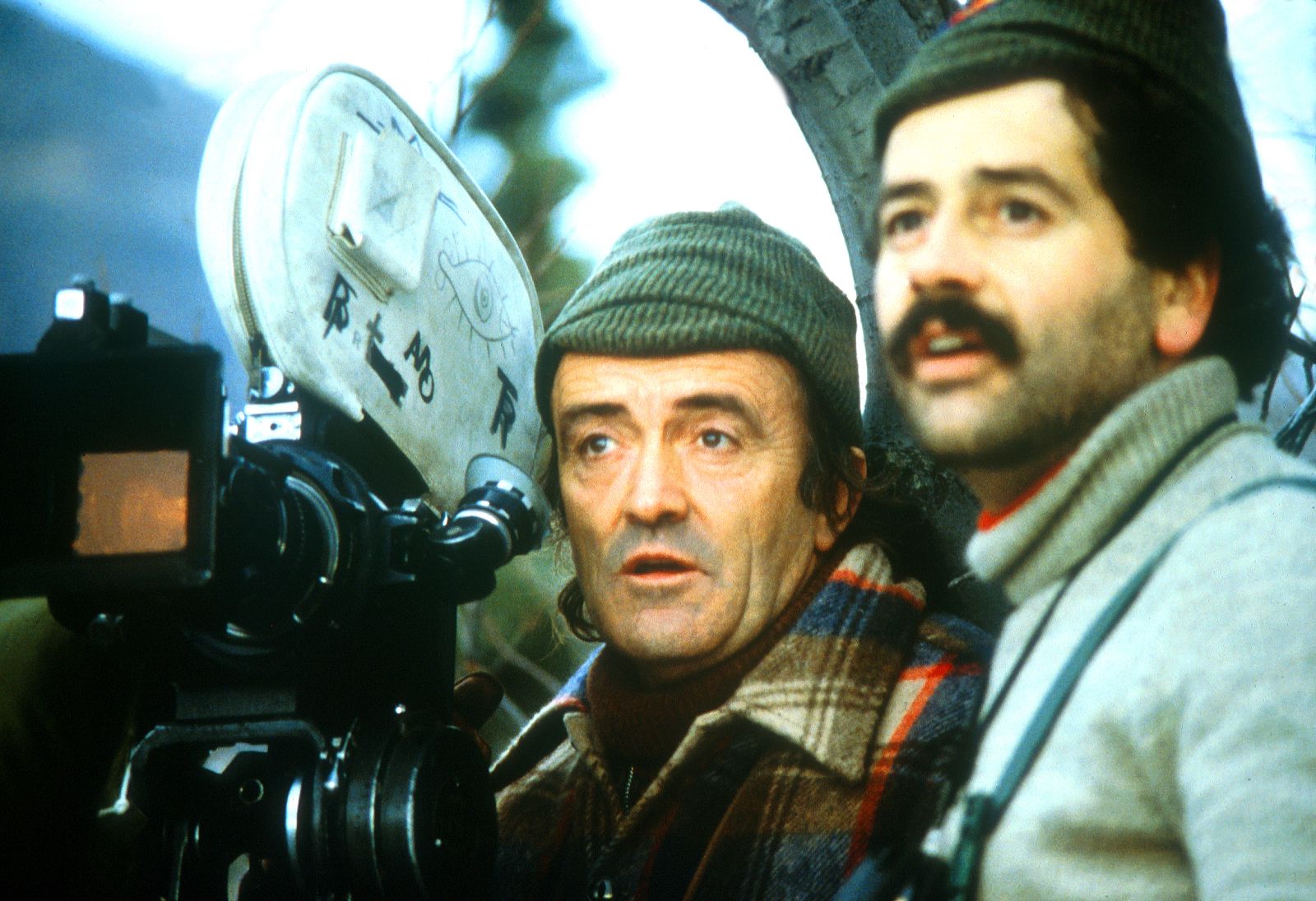 Félix y Teodoro Roa en el rodaje de "El hombre y la Tierra"