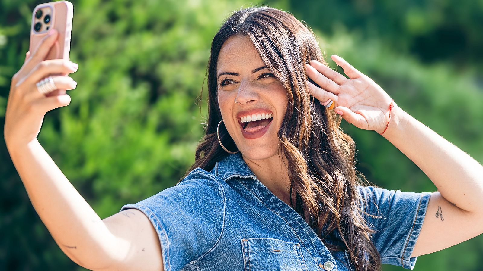 La 2Cat estrena 'Fes-me viral', el programa de Nerea Sanfe