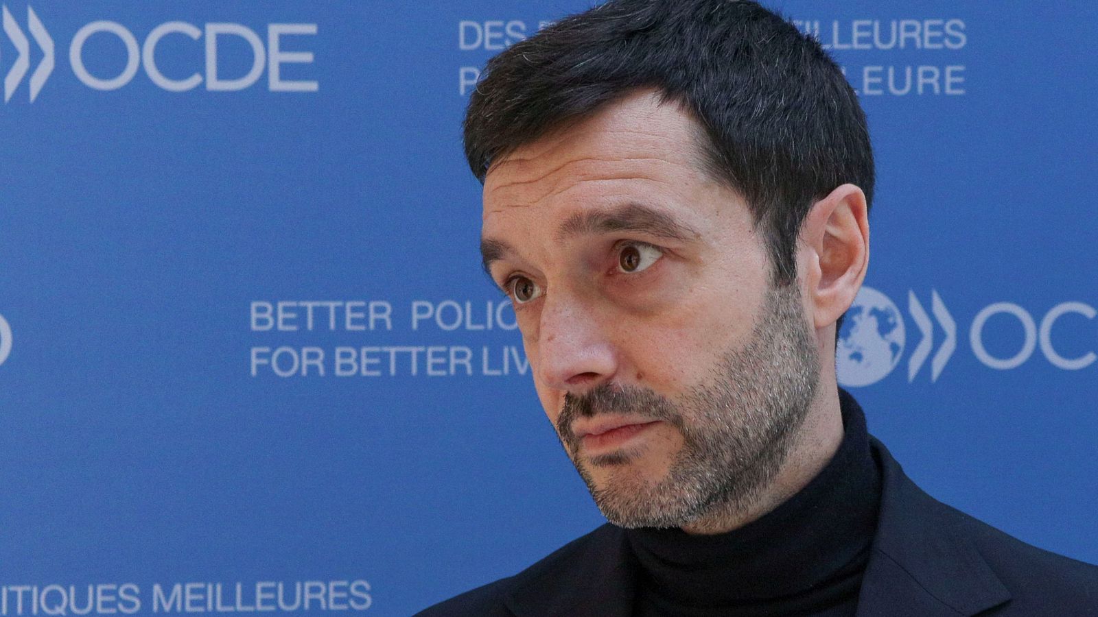 Bustinduy plantea un impuesto del 2% a las grandes fortunas para crear una prestación contra la pobreza infantil