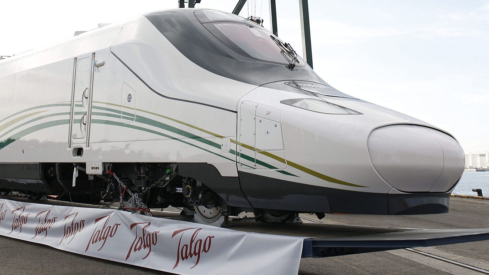 Arabia Saudí renueva a Renfe como operador del AVE a La Meca y compra 20 trenes a Talgo