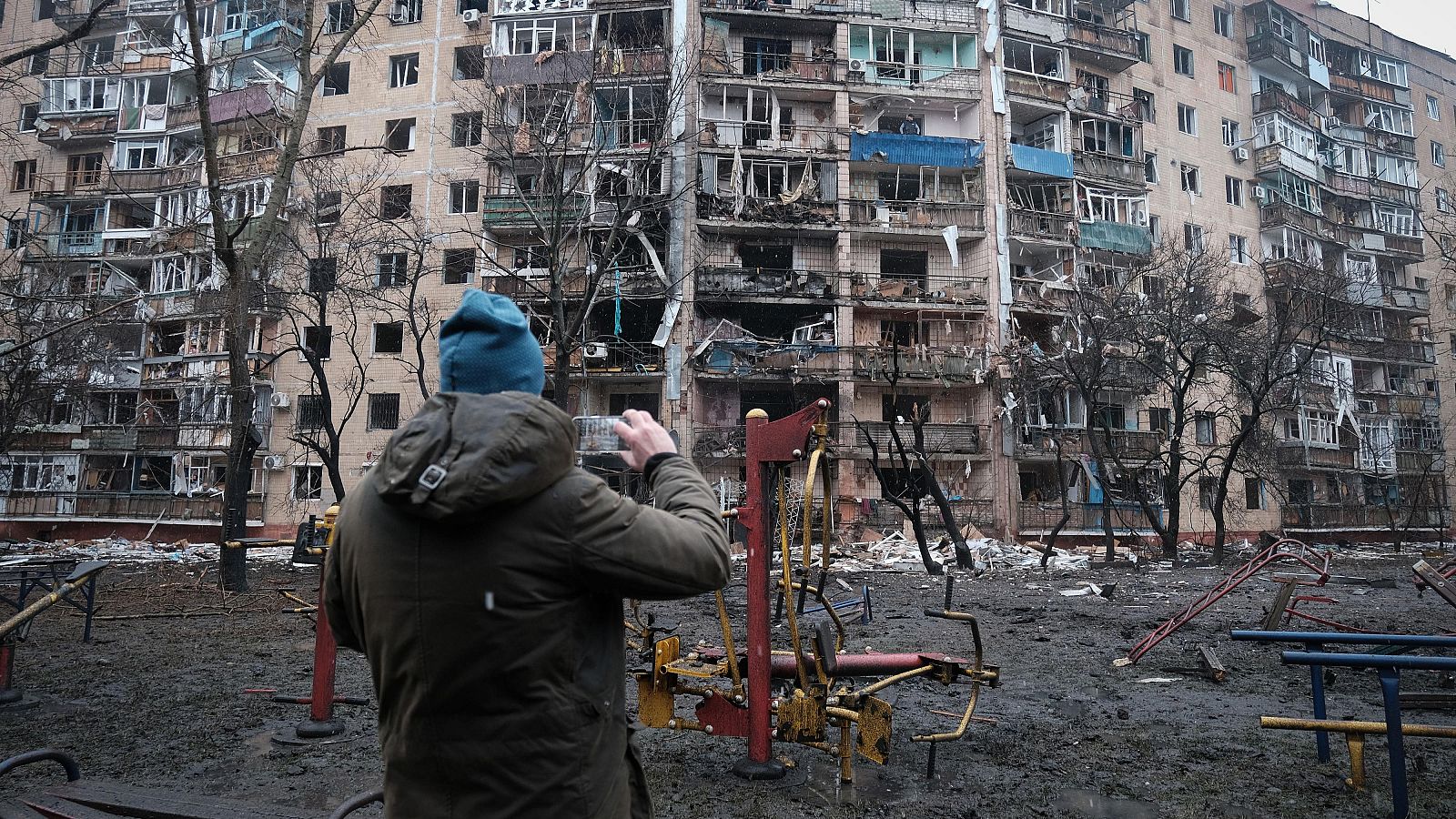 Edificio residencial de Kramatorsk bombardeado por los rusos