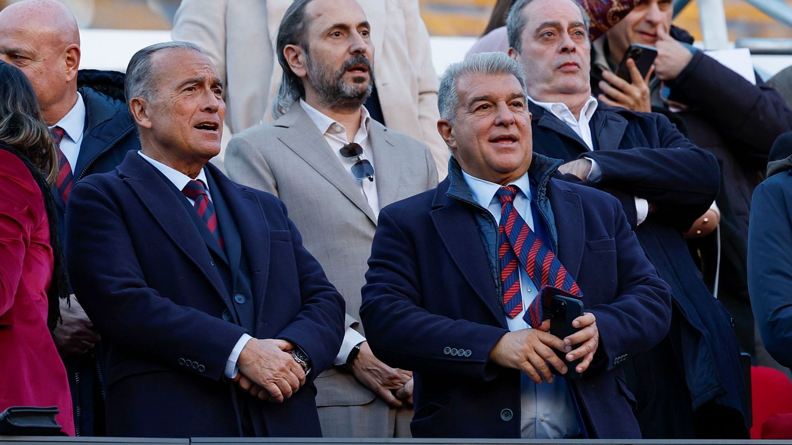 El presidente del Barcelona, Joan Laporta, durante el partido de LaLiga ante el Mallorca, en el Camp Nou.