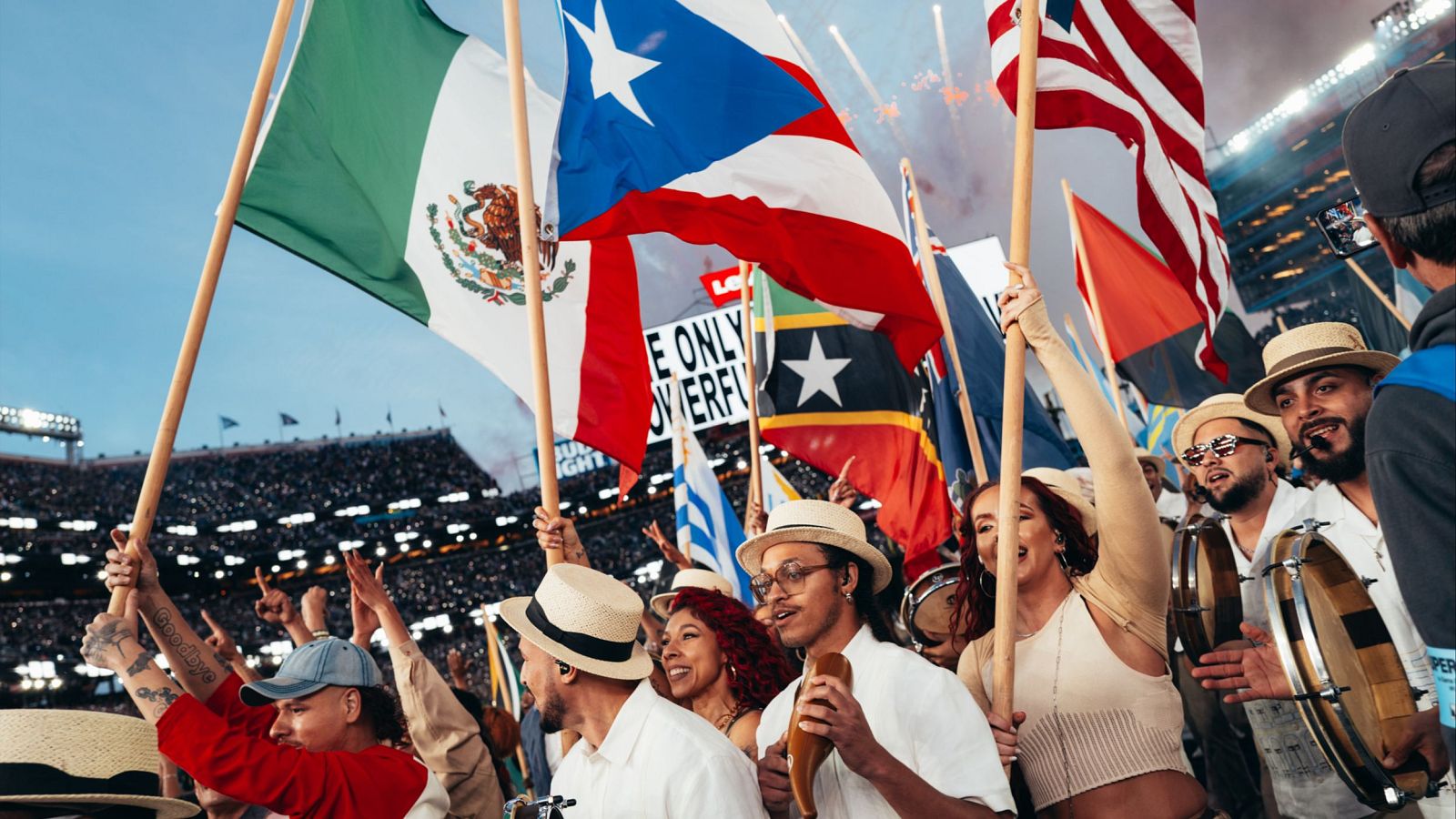 Lo que Bad Bunny en la Super Bowl revela sobre el valor económico al alza de la lengua española