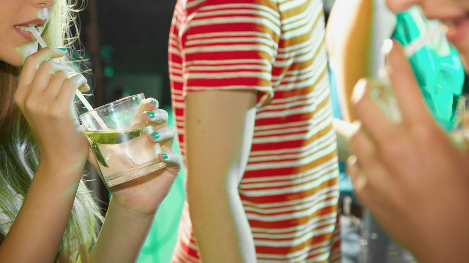 Jóvenes que rechazan el alcohol: una tendencia en aumento