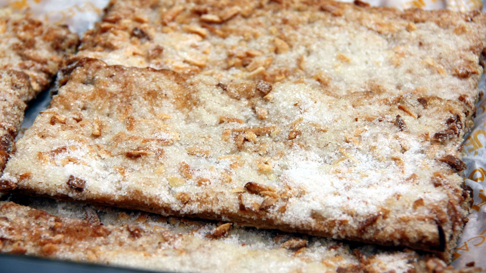 Coca de llardons. ACN