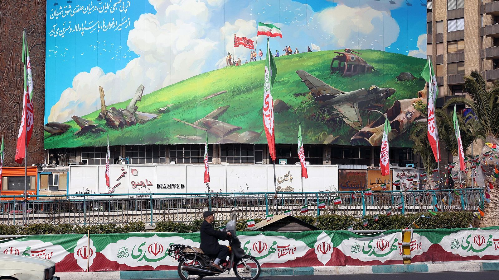 Irán confirma que habrá una segunda ronda de negociaciones nucleares el martes: "La pelota está en el campo de EE.UU."