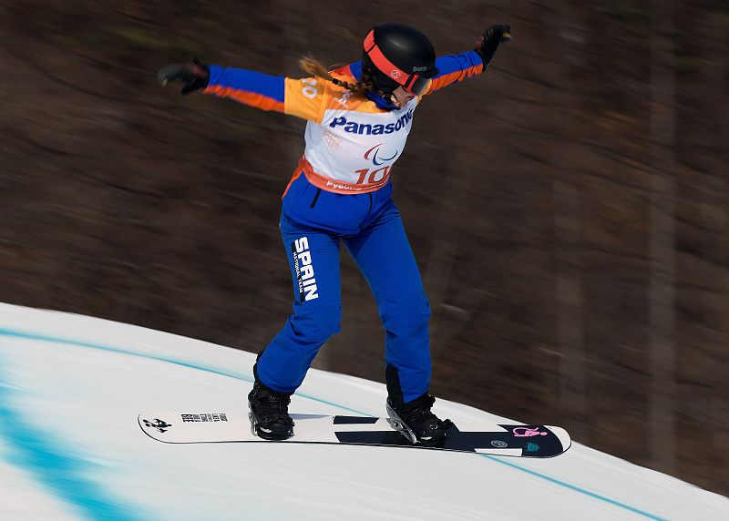 Astrid Fina, medalla de bronce en snowboard cross
