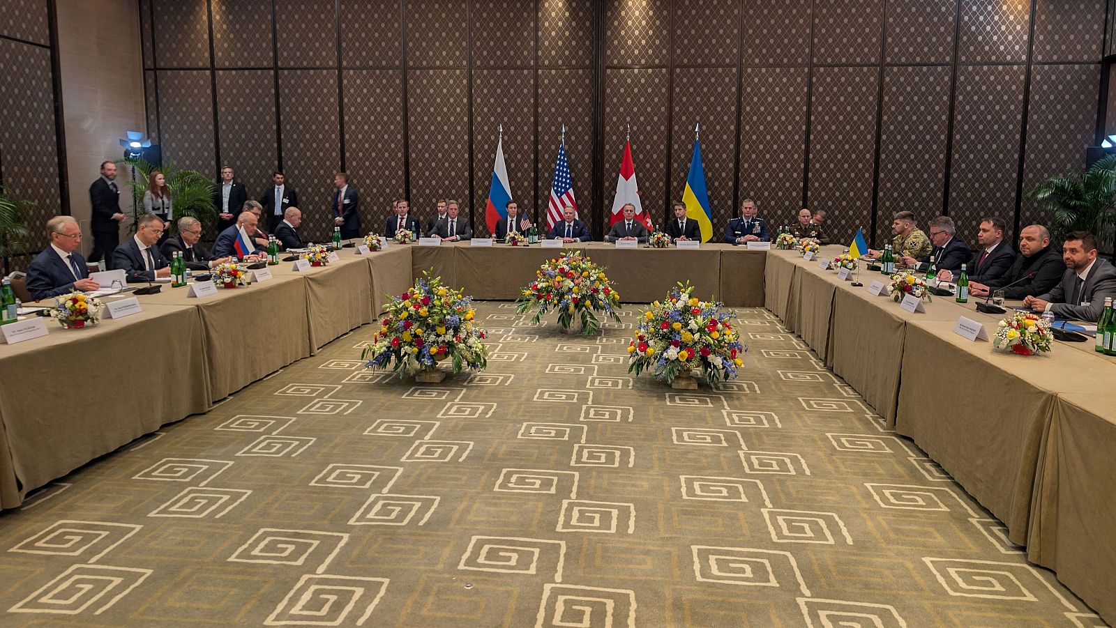 Guerra en Ucrania: Ucrania, Rusia y EE.UU. negocian en Ginebra