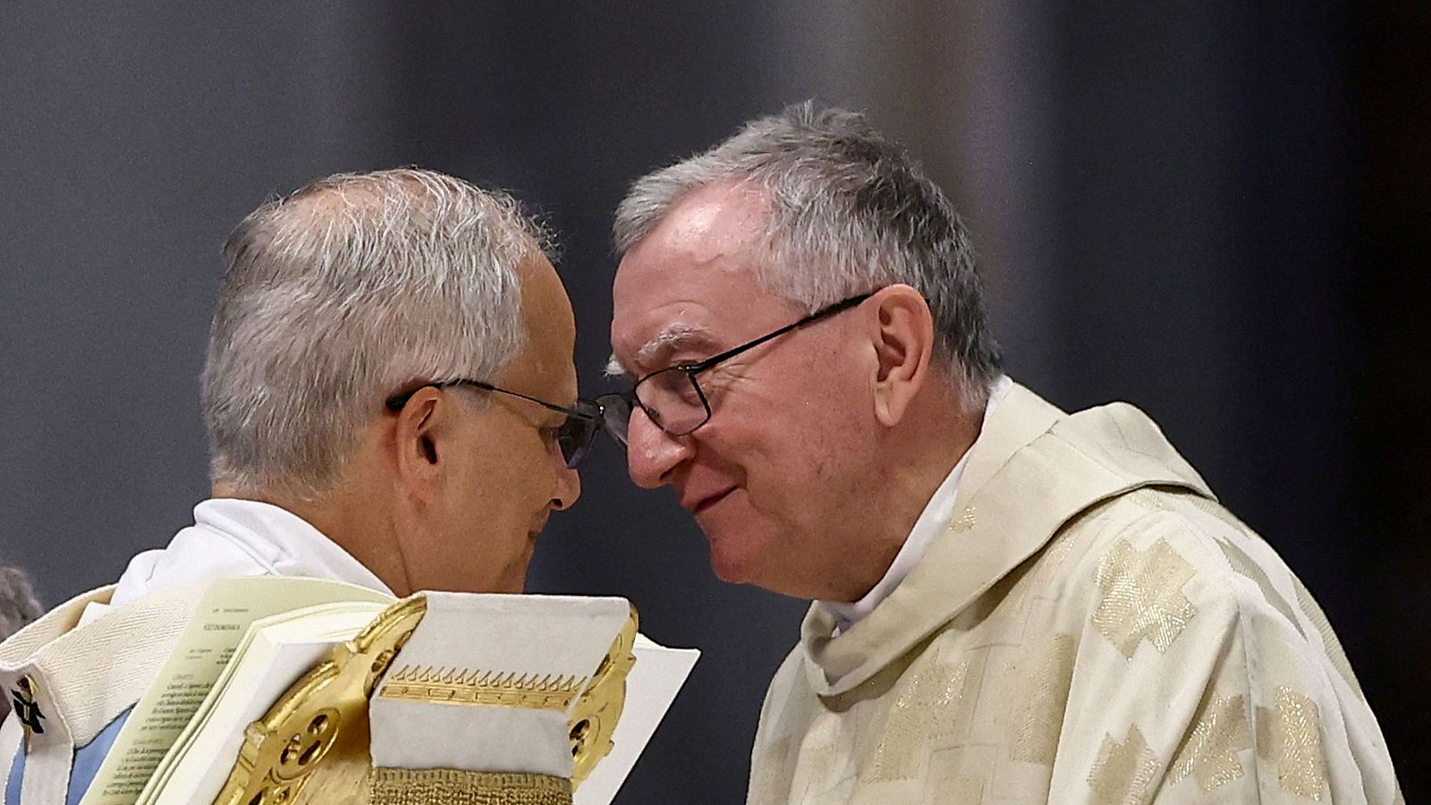 León XIV y Pietro Parolin