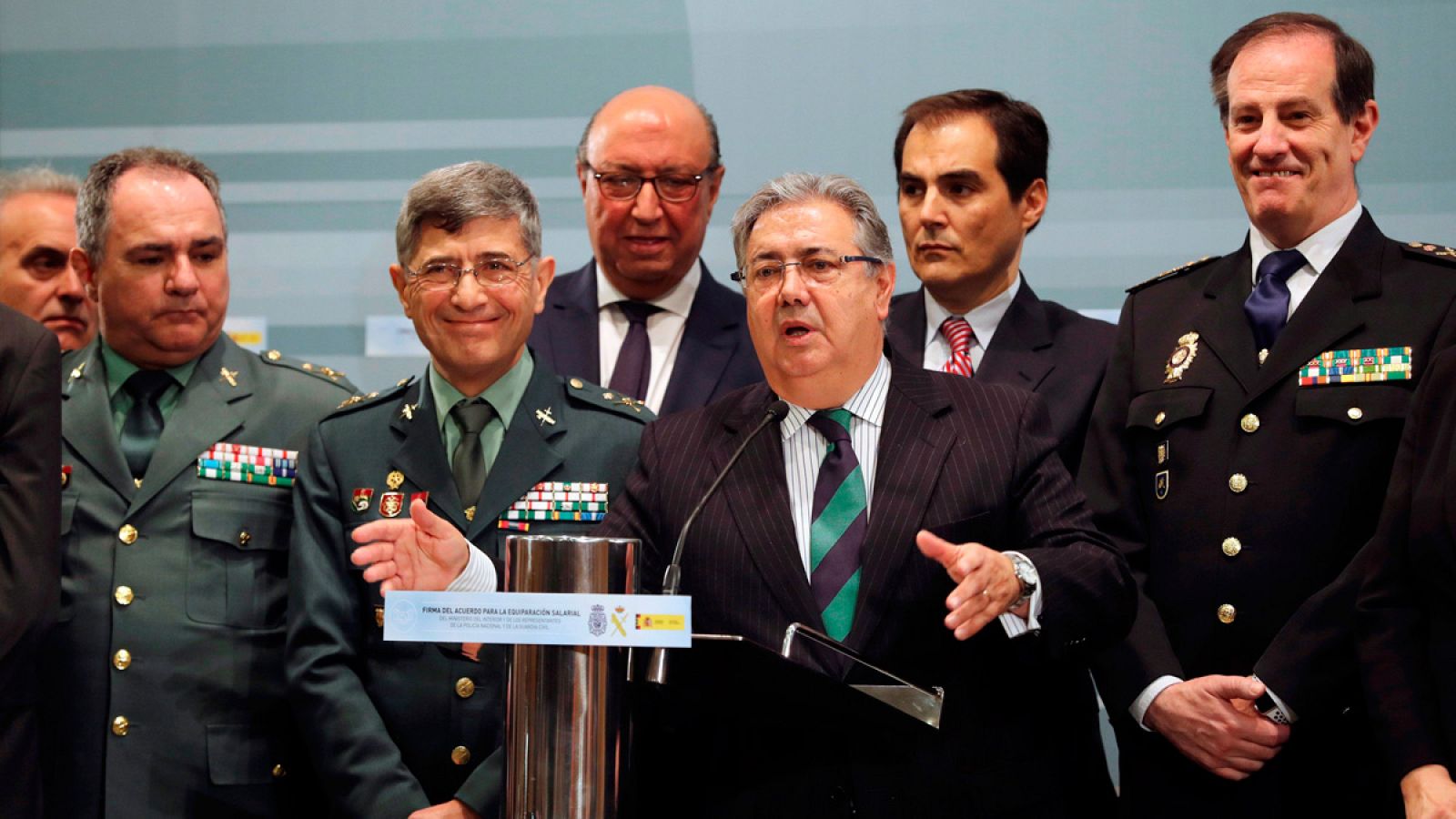 El ministro del Interior, Juan Ignacio Zoido, tras la firma del acuerdo