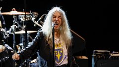 "¿Quién soy yo?": Patti Smith, la hija pródiga de un santo que no se parecía a su familia