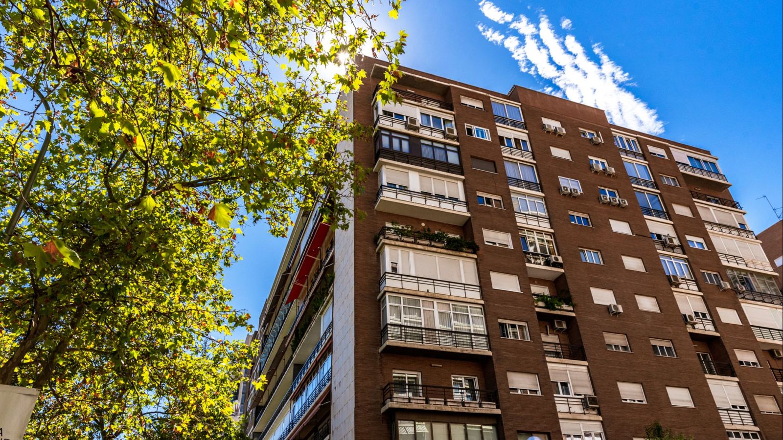 La vivienda termina 2025 con una subida del 13,1% y marca récord histórico con 2.230 euros por metro cuadrado