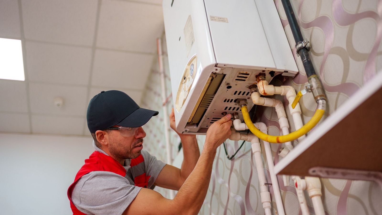 Comisiones Obreras denuncia las 2,5 millones de horas extra no pagadas a la espera del registro horario