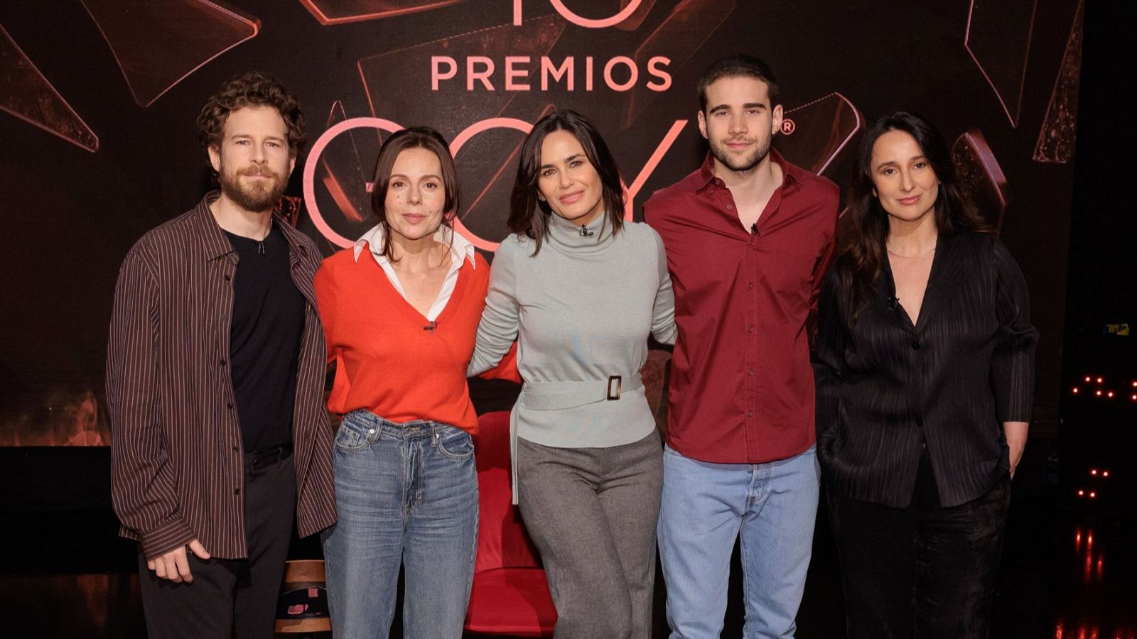 Elena S. Sánchez, con los invitados al programa especial de HNC por los Goya