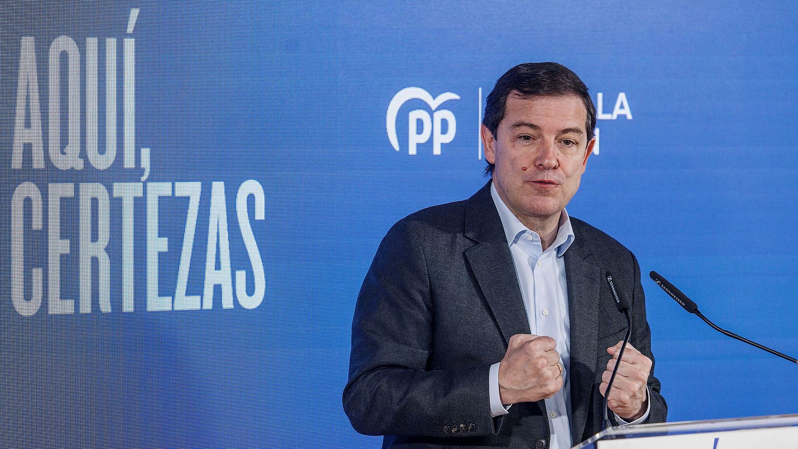 El candidato del Partido Popular de Castilla y León a la reelección como presidente de la Junta, Alfonso Fernández Mañueco, en un acto del partido en Burgos.