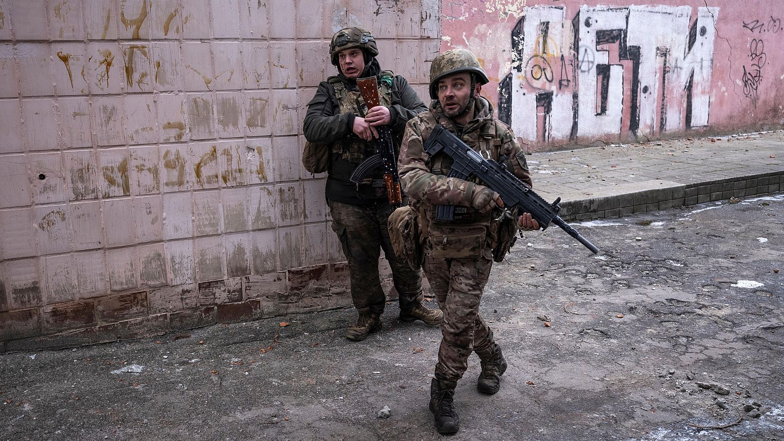 Soldados del Grupo de Evacuación del Batallón Alcatraz de la 93.ª Brigada Mecanizada Independiente de Kholodnyi Yar