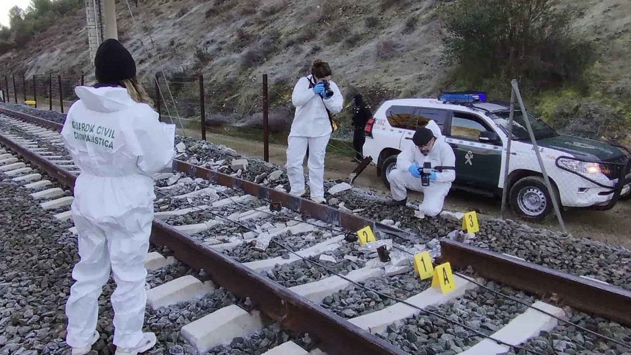 La Guardia Civil pide detalles a la CIAF sobra las “incongruencias” en la  soldadura del accidente de Adamuz