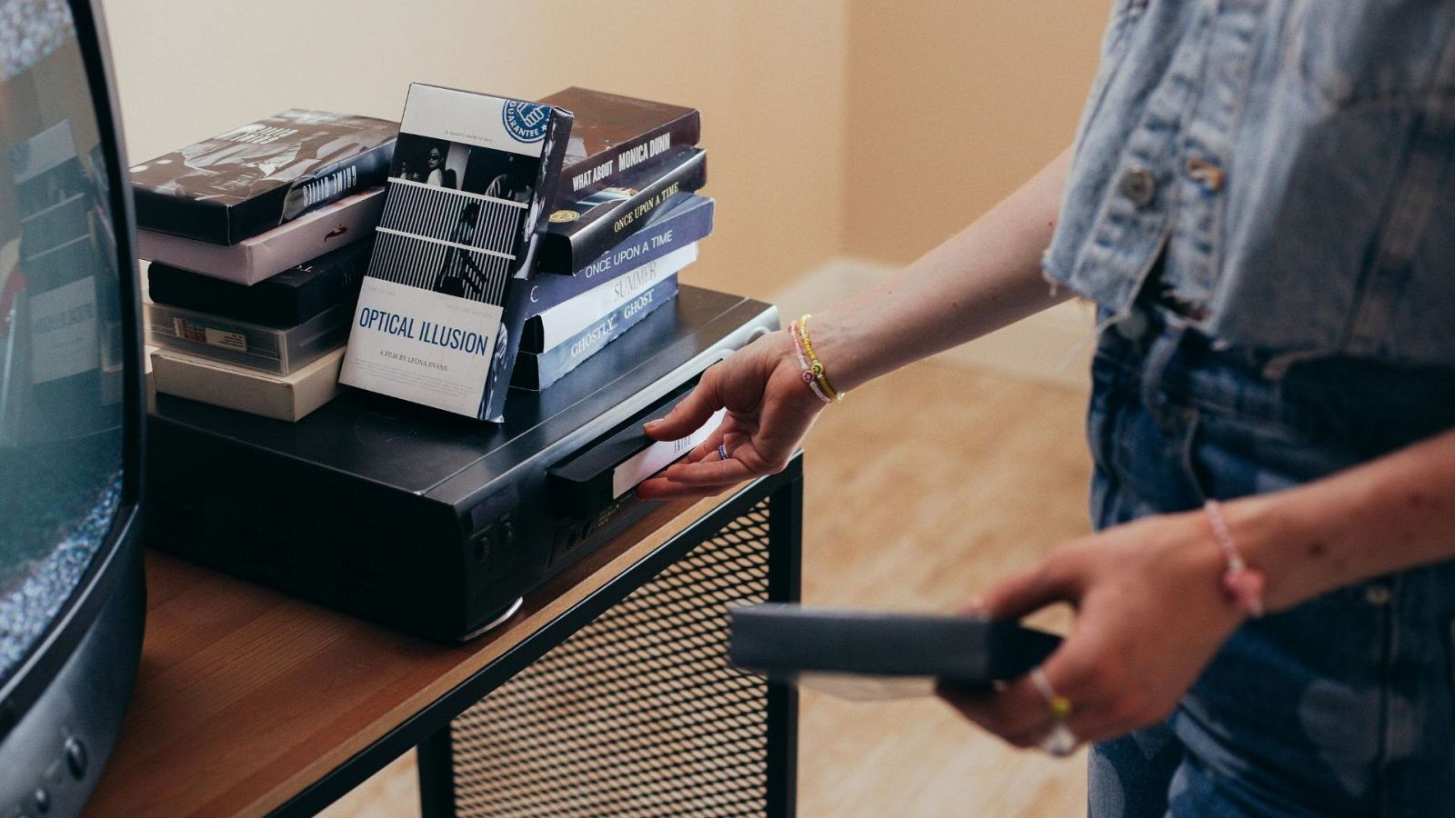 Del VHS al streaming: cómo la evolución de la tecnología nos forma digitalmente