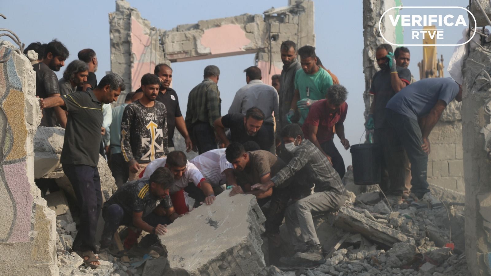 La destrucción de la escuela de Minab con imágenes verificadas