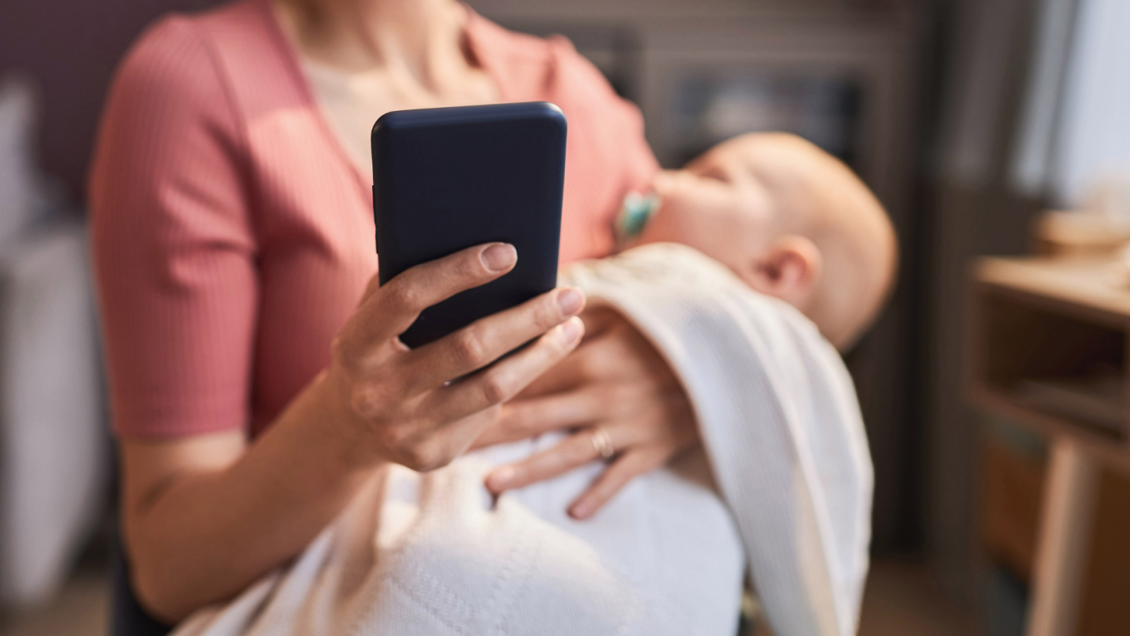 Sharenting: qué es y qué implica compartir fotos de menores en redes sociales