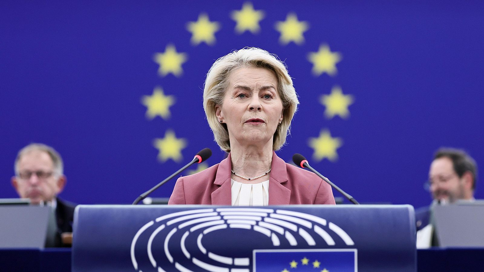 Von der Leyen matiza que la UE se fundó como "proyecto de paz" y "respetará el derecho internacional"