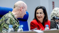 Robles descarta que la fragata española se sume a una misión en el estrecho de Ormuz o enviar cazaminas a la zona